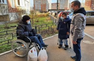 Помочь другим: многодетные семьи из Домодедова получили продуктовую помощь