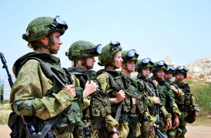 Никакого шоу, только армия – Солдатки на ТНТ4 начинают нести службу 