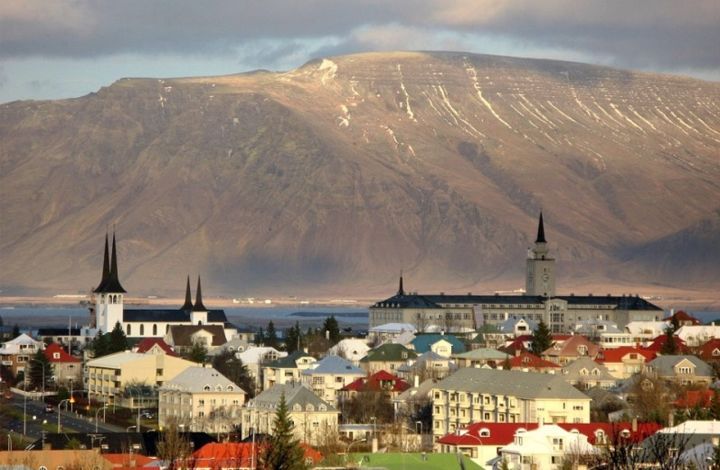 Дымящаяся бухта Исландии