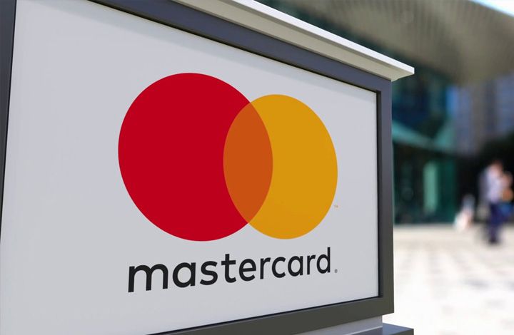 Visa и MasterCard под прицелом ФАС. Ритейлеры пожаловались на платёжные системы 