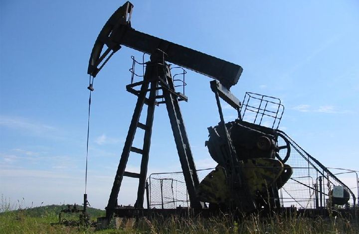 Эксперт: планы Киева по созданию резерва нефти именно сейчас – это странно
