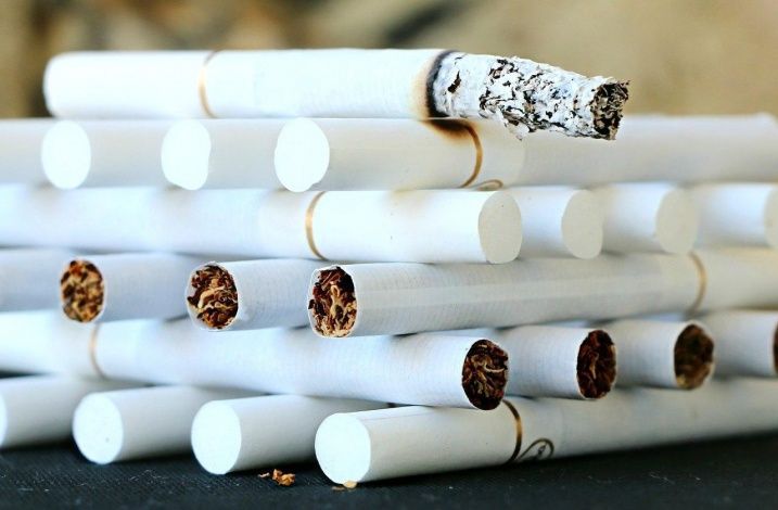Российские сигареты обяжут самостоятельно затухать