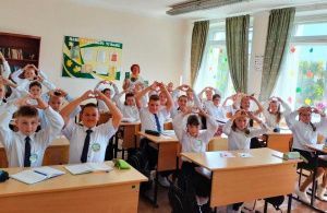 Один букет вместо тридцати: 1 сентября школьники Чувашии и Марий Эл соберут 1,5 миллиона для тяжелобольных детей