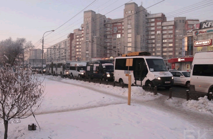 Почему топить снег на российских дорогах нерентабельно? Объясняет эксперт