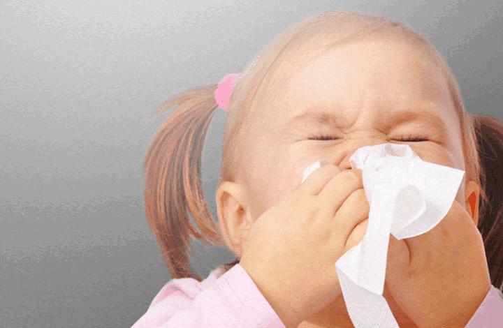 Назван способ избавления от аллергии на пыль