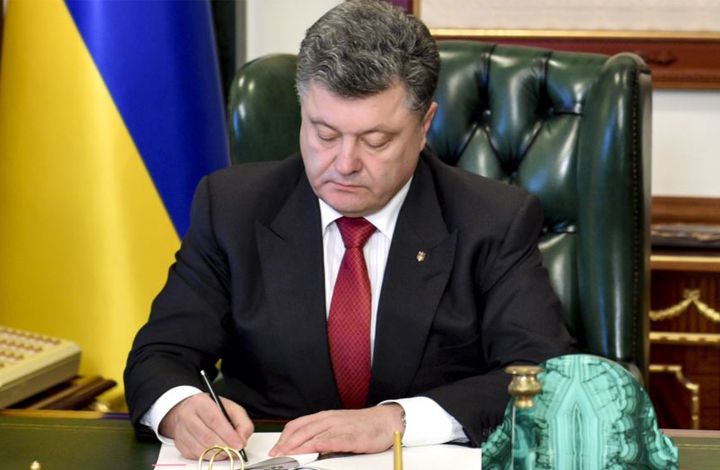 Эксперт: Порошенко сделал еще один шаг по подрыву ситуации на Украине