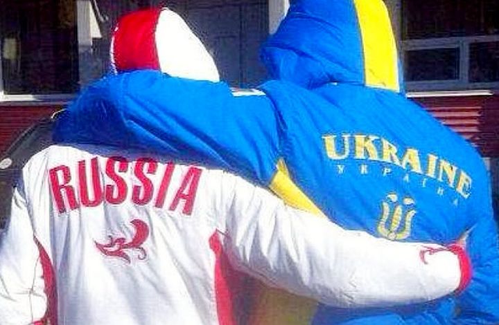 Политолог: Украина "зависла" между Россией и ЕС