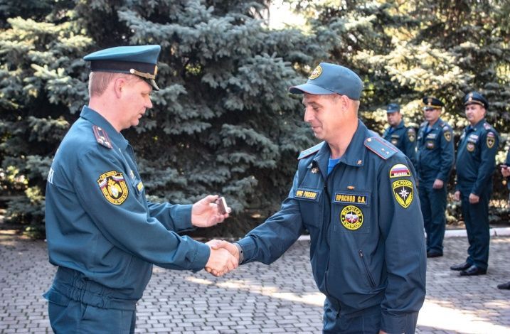 В Севастопольском чрезвычайном ведомстве отметили 88-летие гражданской обороны России