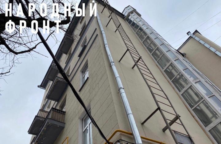 Народный фронт предотвратил разрушение фасада здания в Дегтярном переулке