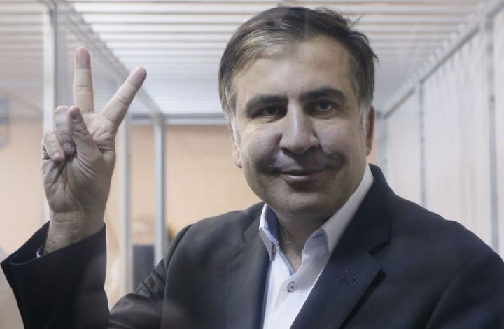 Мнение: отношения Саакашвили и Порошенко достигли "точки бифуркации"