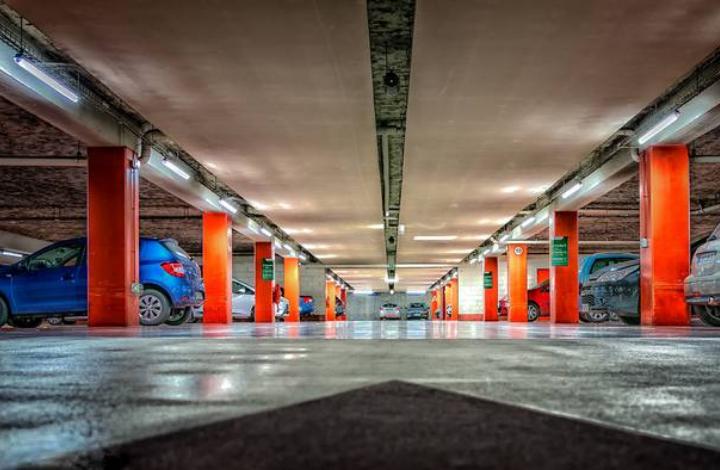 Более 170 машино-мест в домовых паркингах арендовали москвичи у города с начала года