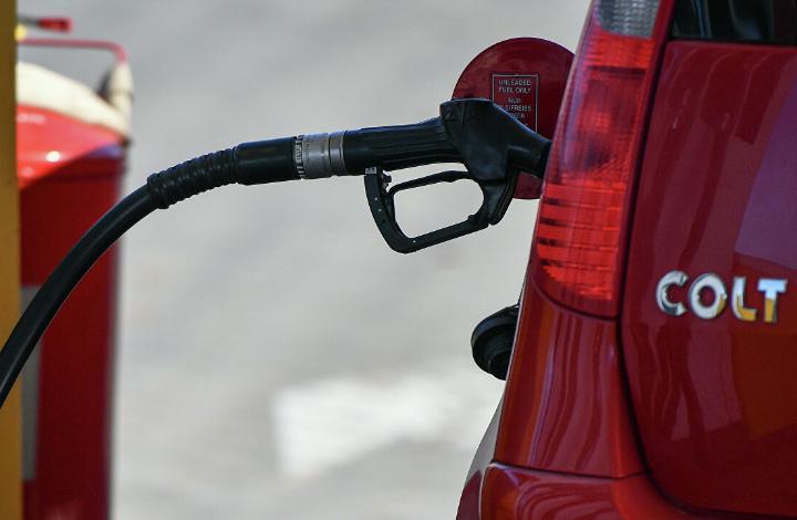 Автоэксперт назвал перспективы перехода с бензина на природный газ