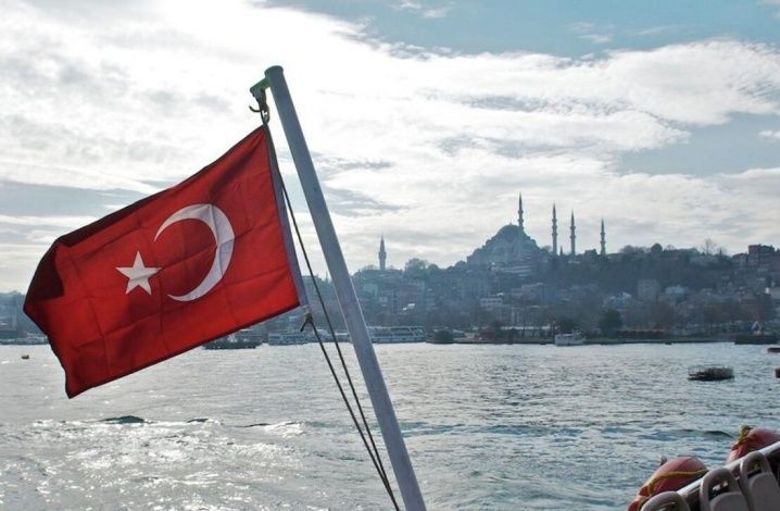 Турция блокирует проход нефтяных танкеров. Что будет с ценами?