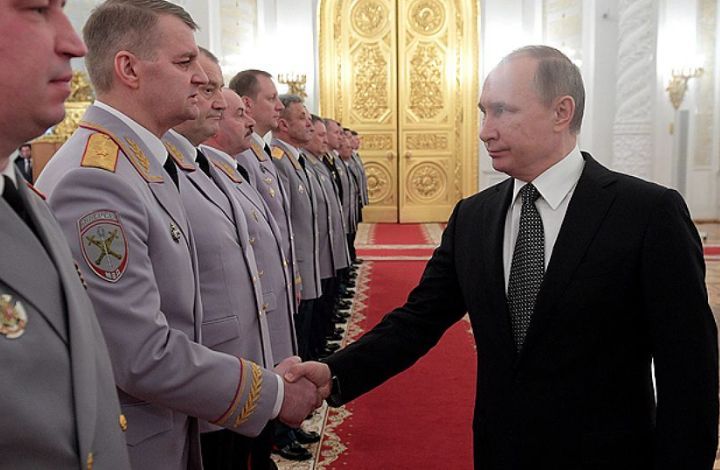 Президент Владимир Путин высоко оценил действия российской армии и флота в Сирии