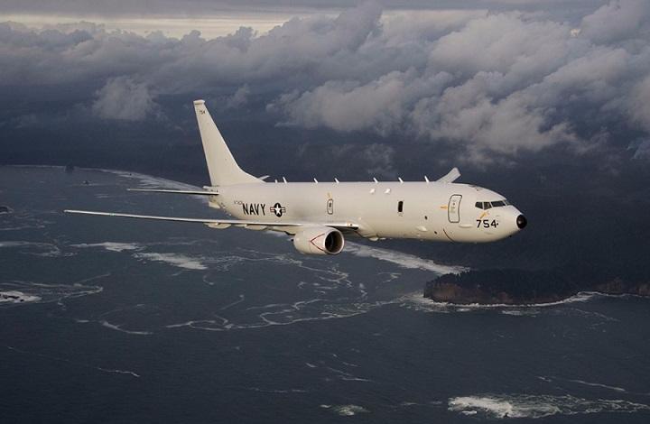 Эксперт: самолеты-разведчики НАТО надеются найти "слабости" в нашей обороне