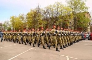 Военнослужащие дивизии Дзержинского прошли в Реутове сразу после парада Победы на Красной площади