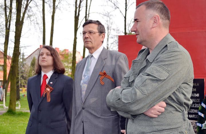 Польские активисты мемориального движения "Курск" во главе с руководителем Ежи Тыцем посетили Россию