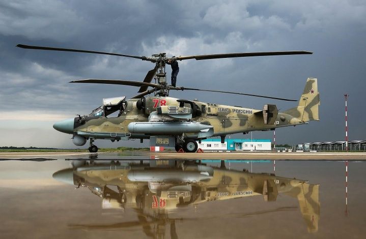 Военный эксперт назвал преимущества боевого вертолета Ка-52М