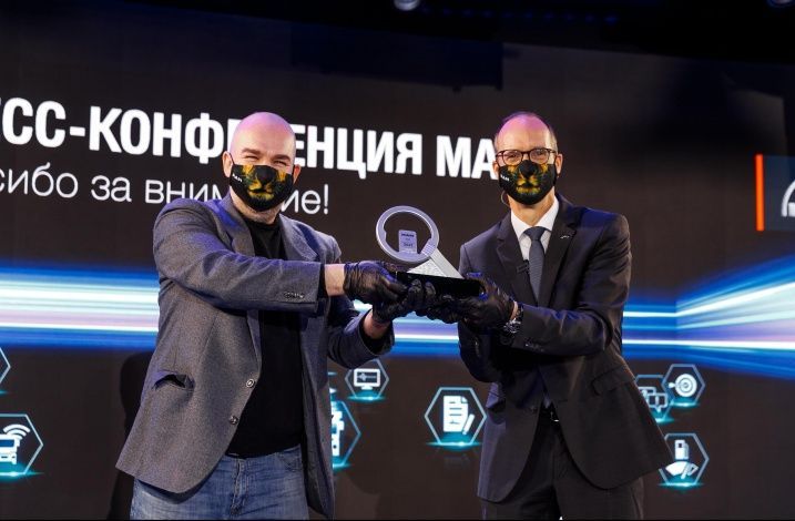 Награда «Грузовой автомобиль 2021 года» доставлена в Россию