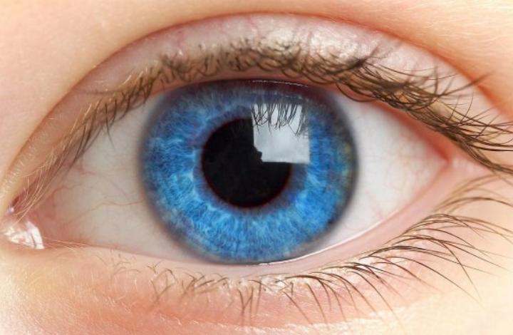 При каком опасном состоянии у человека могут быть "больные глаза"