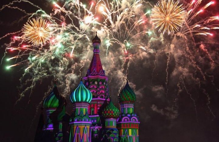 В День города «Московские сезоны» и «Одноклассники» выпустят звездный аудиогид по экспозициям столичных музеев