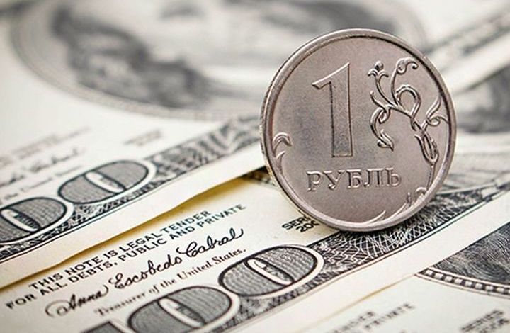 "Истерия вокруг Украины". Что будет с курсом рубля?