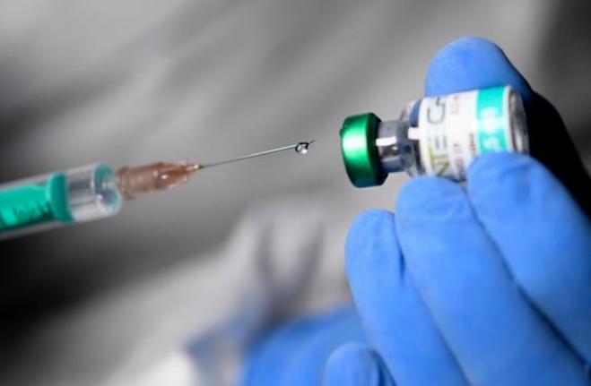 Более 1 тысячи жителей Подмосковья сделали прививку от коронавируса в мобильных пунктах МФЦ