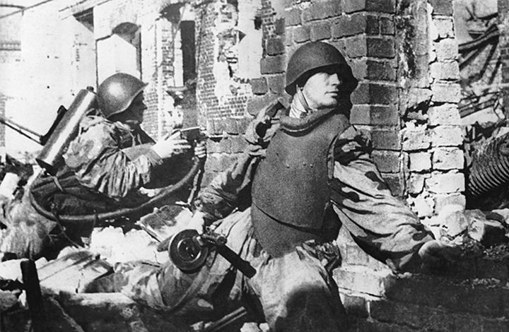 Эксперт: Сталинградская битва помогла нашим солдатам дойти до Берлина