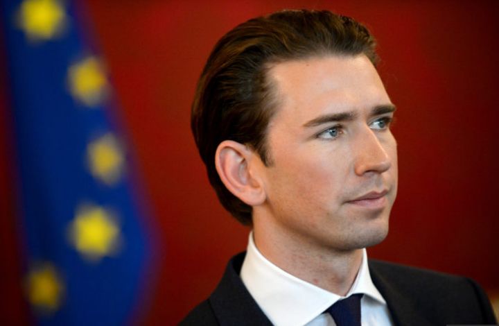 Канцлер Австрии призвал создать антимигрантскую ось