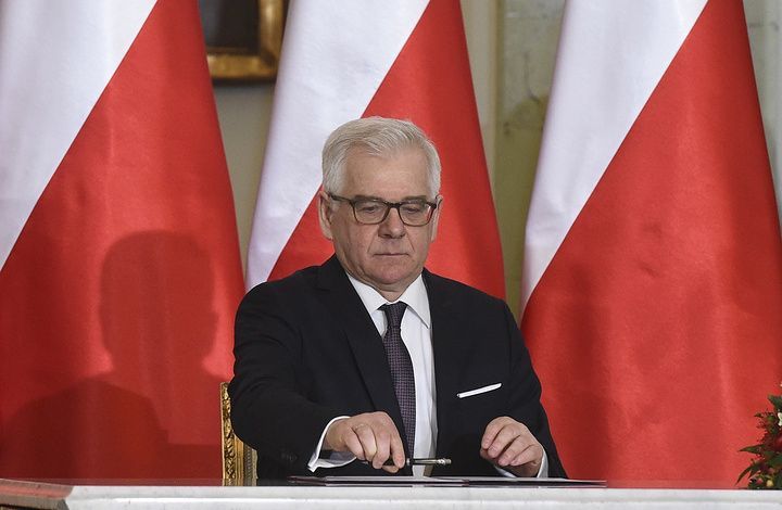 Мнение о планах польского МИД: Польше "везет" на чиновников
