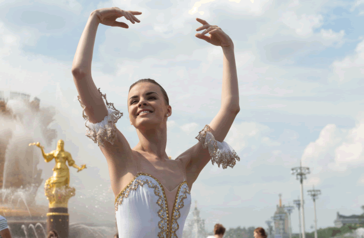 Три праздничных дня, 150 часов мастер-классов, 1000 артистов со всего мира: в Москве открывается фестиваль «Мировые балетные каникулы»