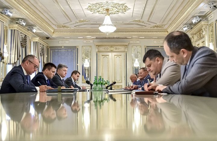 Аналитик: на переговорах по Донбассу стороны застряли глубоко и надолго