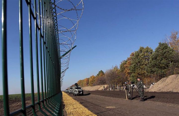 Политолог рассказал, что мешает Киеву достроить "стену" на границе с РФ