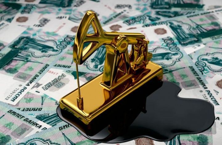 Экономист: нефть укрепила рубль