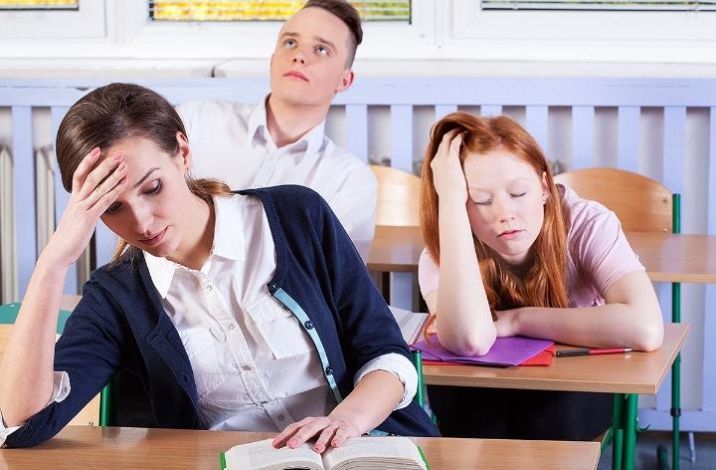  В том, что во время учебы в вузе надо работать, студенты убеждены вдвое чаще родителей