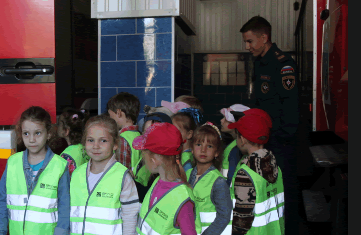 Очередная экскурсия для воспитанников детского сада №28 состоялась в первой пожарно-спасательной части