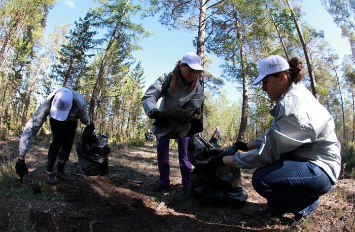 Более 100 добровольцев из ведущих российских компаний очистят Байкал от мусора в рамках экомарафона En+ Group «360 минут»