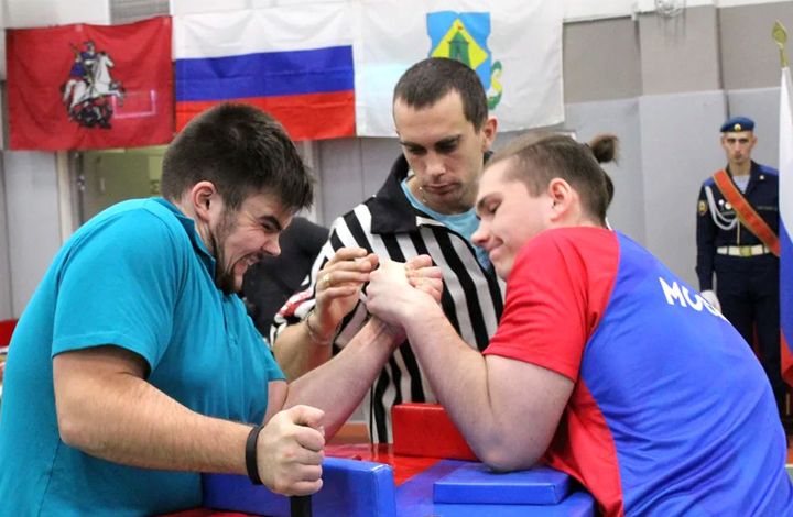 В Хорошевском районе столицы прошел юбилейный турнир по армрестлингу