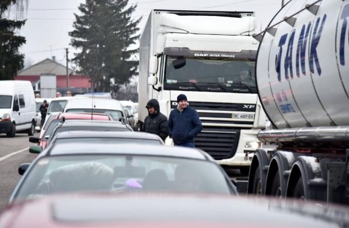 "Подыгрывают". Кто заинтересован в блокаде польско-украинской границы