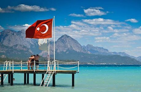 В Общественной палате РФ призвали россиян отменить запланированные поездки в Турцию