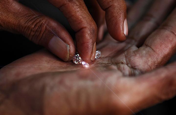 Индия не даст: ювелир объяснил, почему алмазы из РФ не станут "кровавыми"