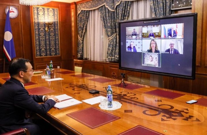 Айсен Николаев представил опыт Якутии на круглом столе ТАСС и ЭИСИ «Открытость региональных властей»