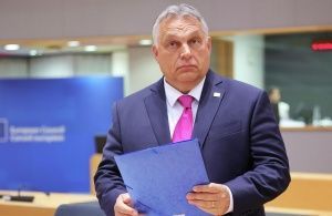 Эксперт: Орбан понимает последствия опасного пути конфронтации с Россией