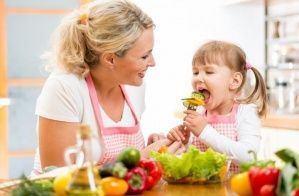 Как приучить ребенка к здоровому питанию