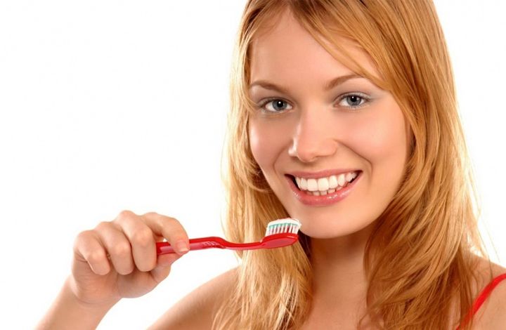 Как восстанавливается эмаль зубной пастой?