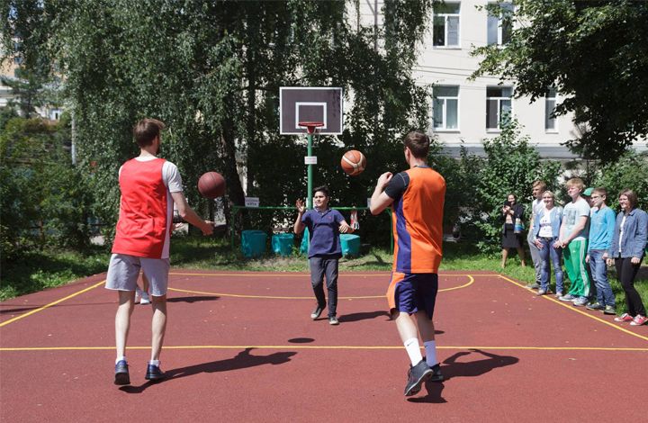 «Папа Джонс» и фонд «Кириленко – детям!» открывают баскетбольную площадку в Новой Москве