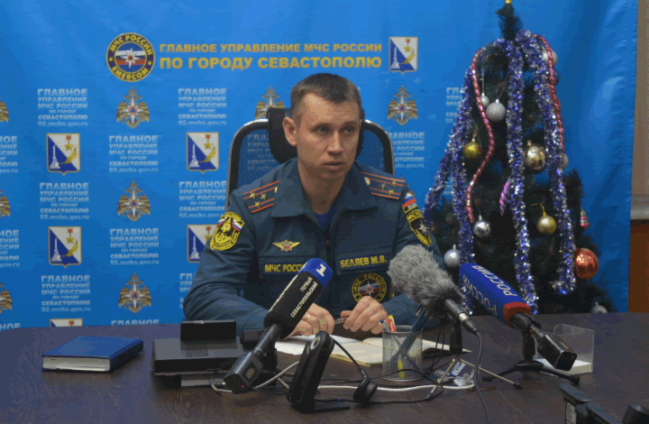 Севастопольское чрезвычайное ведомство напоминает: соблюдайте меры безопасности, чтобы встретить Новый год без происшествий!