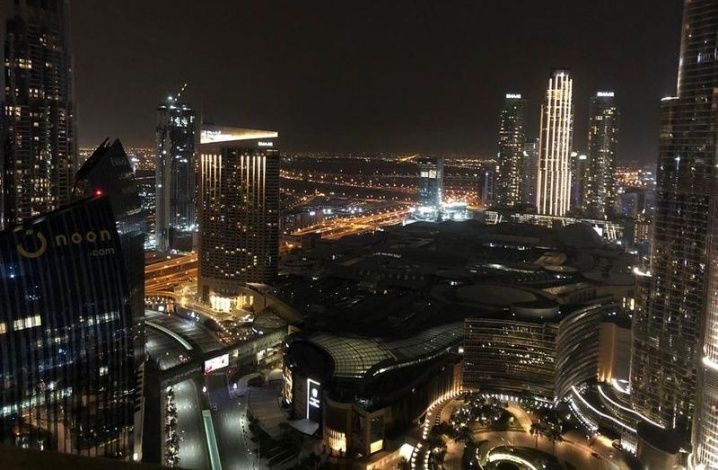Отели Дубая подсветили свои окна в виде сердца в знак солидарности и поддержки в борьбе с коронавирусомпо всему миру