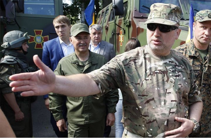 Мнение: "глушилки" в Донбассе – признак военных настроений Киева