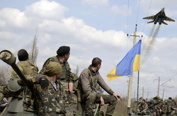 "Люди требуют мира". Украинский политик о ситуации вокруг Донбасса